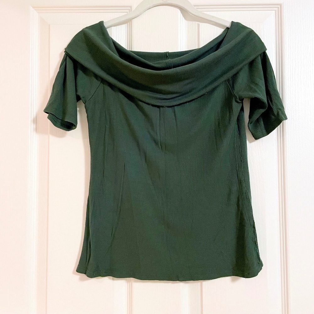 Dolan top in moss green (Size XSP)